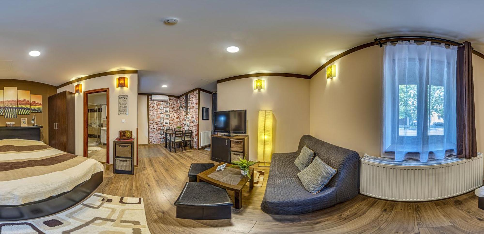 Bed and Breakfast Napraforgó Wellness Ház és Panzió à Pécs Extérieur photo