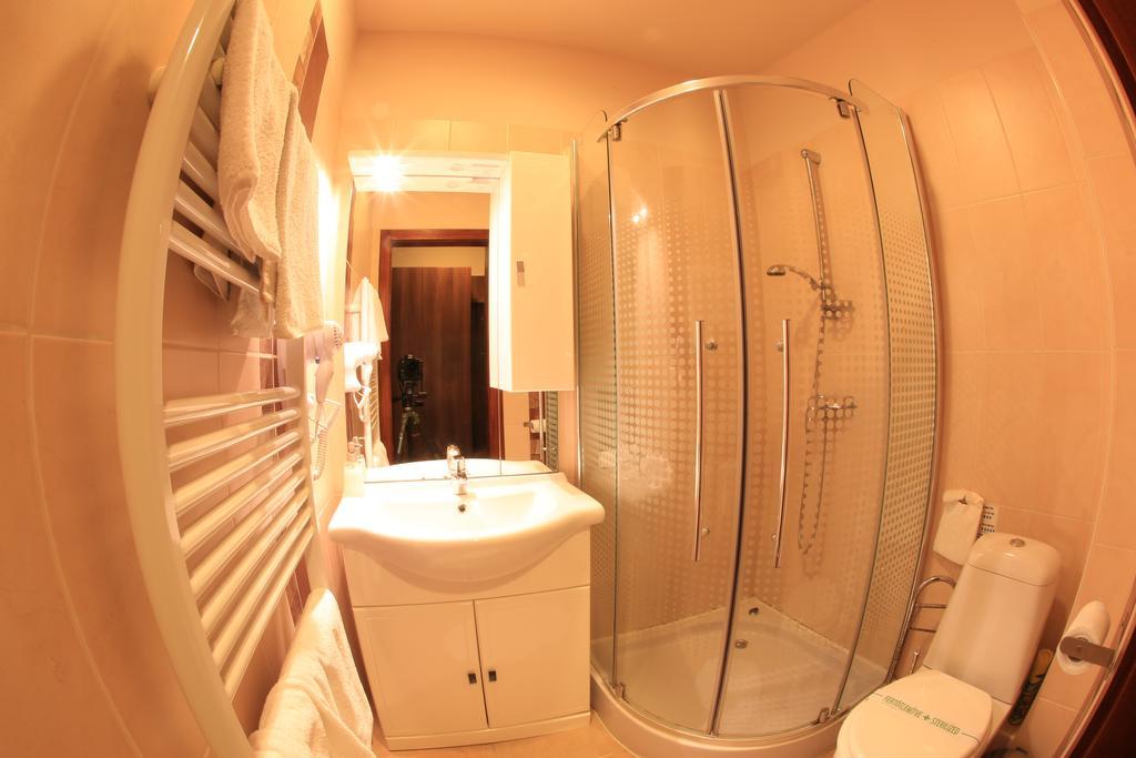 Bed and Breakfast Napraforgó Wellness Ház és Panzió à Pécs Extérieur photo